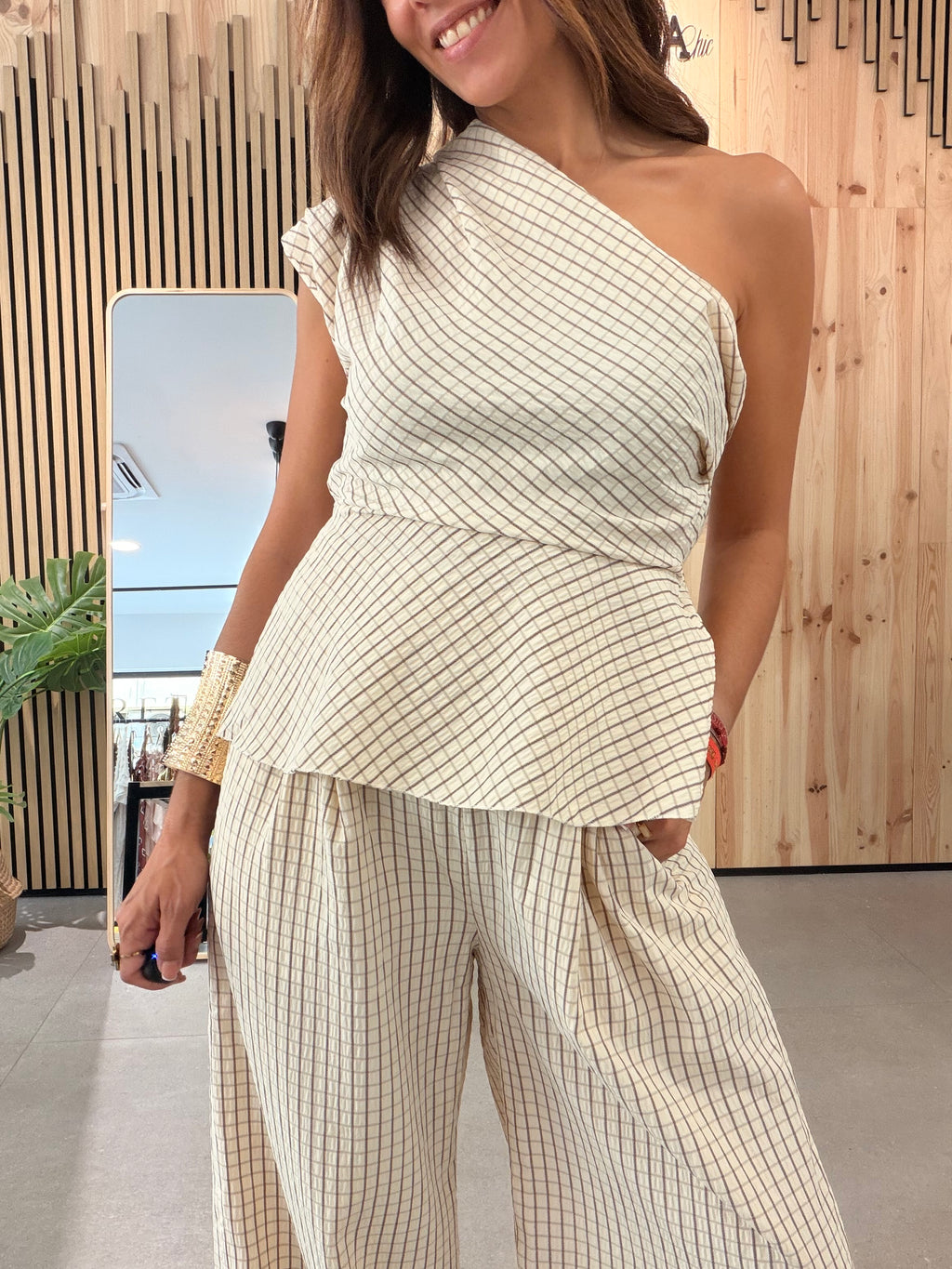 Conjunto Noah Cuadros