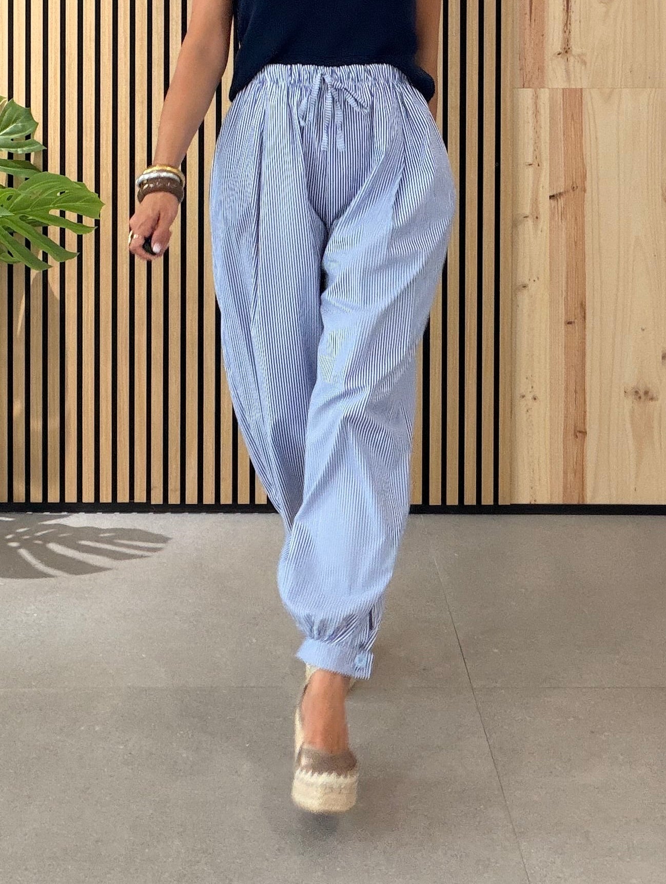 Pantalón JOGGER stripes